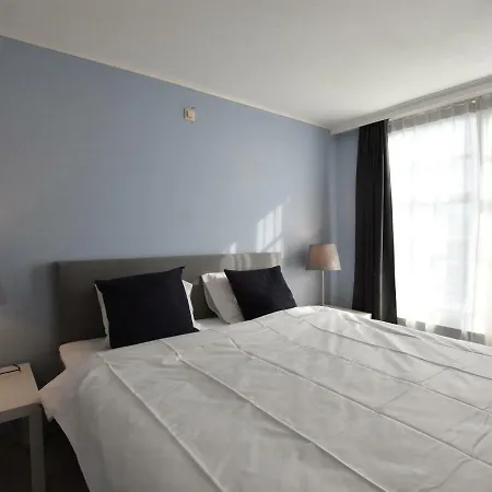 Appartement Modern In By The Seabeach