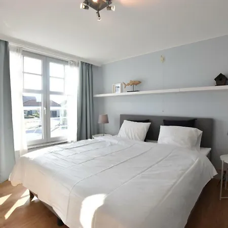 Modern In By The Seabeach * Le Coq
